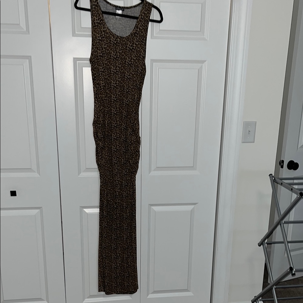 Leopard Print Sleeveless Maxi Dress